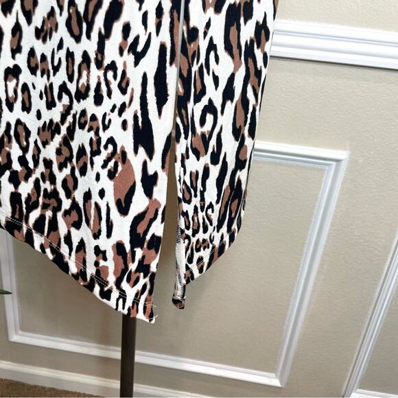 CHICO'S TRAVELERS CLASSIC Animal Sierra Dress Top  Size 2(L) - Picture 11 of 16